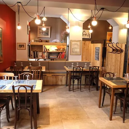 Logis Les 7 Freres Monestier-de-Clermont