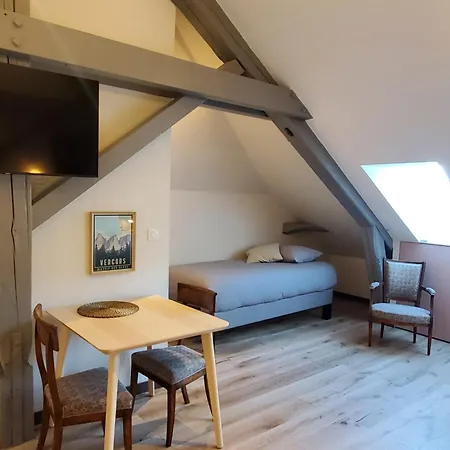 Logis Les 7 Freres 3* Monestier-de-Clermont