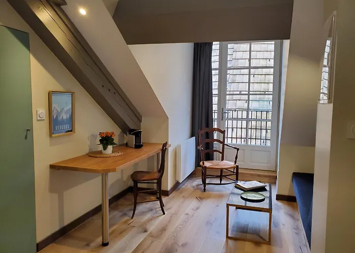 Apart-hotel Logis Les 7 Freres Monestier-de-Clermont