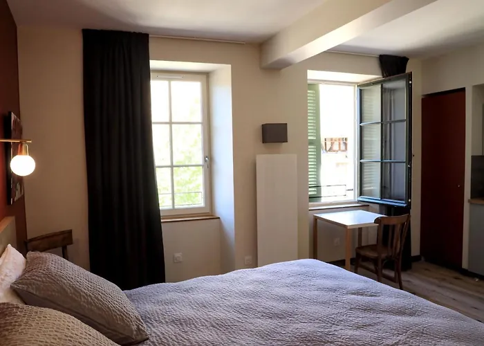 Apart-hotel Logis Les 7 Freres Monestier-de-Clermont