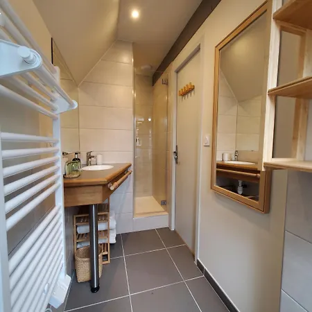 Les 7 Freres Aparthotel