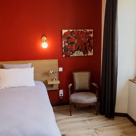 Logis Les 7 Freres 3* Monestier-de-Clermont